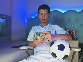 Apolo_Richards — Stripchat stream photo (Feb 2026)