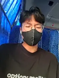 Gwencloudy — вебкам-модель онлайн на stripchat