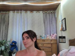 Abril Quen — Flirt4free stream photo (Apr 2026)