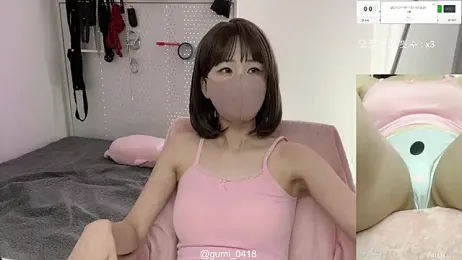 gumi_0418 — вебкам-модель онлайн на stripchat