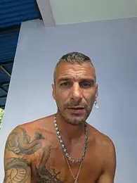 benouz93270 — Stripchat stream photo (Aug 2026)