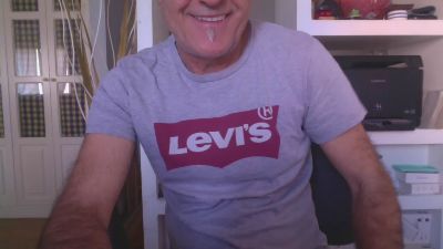 zureafunbilbo — Cam4 stream photo (Feb 2026)