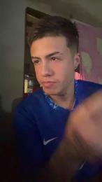 Xeneize7777 — Cam4 stream photo (Apr 2026)