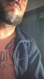 Bighandx — вебкам-модель онлайн на cam4