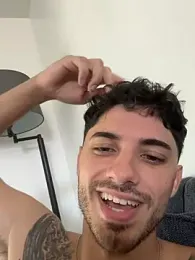 lebaneseking — вебкам-модель онлайн на stripchat