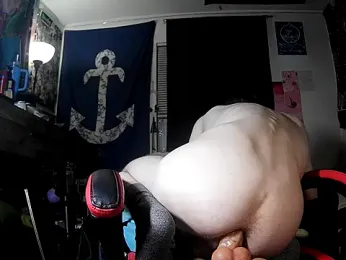 ATwinkie — вебкам-модель онлайн на stripchat