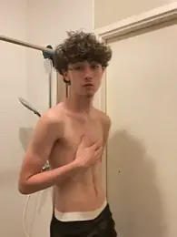 Golden_Mesto — вебкам-модель онлайн на stripchat
