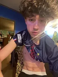 Golden_Mesto — Stripchat stream photo (Jun 2026)