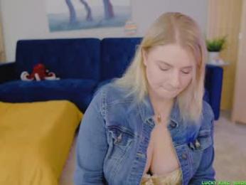 asiri_ocean — вебкам-модель онлайн на chaturbate