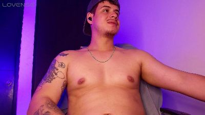 matt_reinold1 — вебкам-модель онлайн на cam4