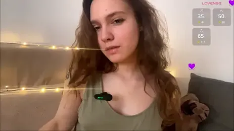 AliKnop — вебкам-модель онлайн на stripchat