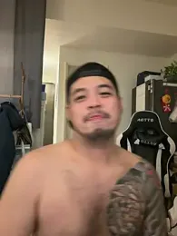 James1992_Ovo — вебкам-модель онлайн на stripchat