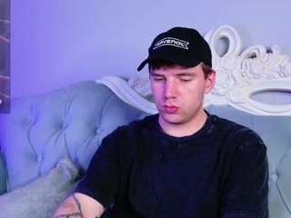 arthurwhitee — Camsoda stream photo (May 2026)