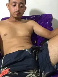 isacalejandroo — Stripchat stream photo (Mar 2026)