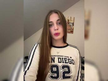 Alisa3 — Bongacams stream photo (Oct 2025)