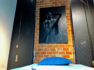 Thian Knox — flirt4free