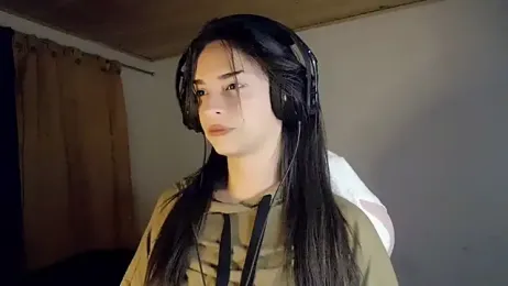 Dollbehavior_ — Stripchat stream photo (Feb 2026)