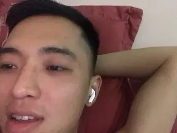 Thichchoitran86 — вебкам-модель онлайн на stripchat