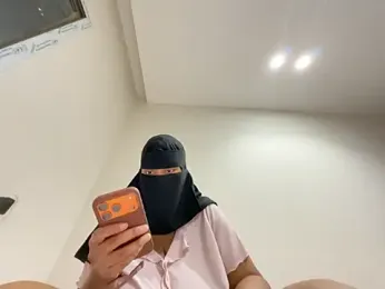 Submissive_Arab — Stripchat stream photo (Apr 2026)