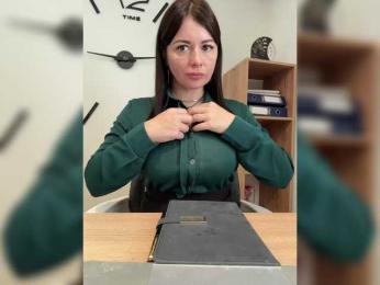 ANNA_Fox — вебкам-модель онлайн на bongacams