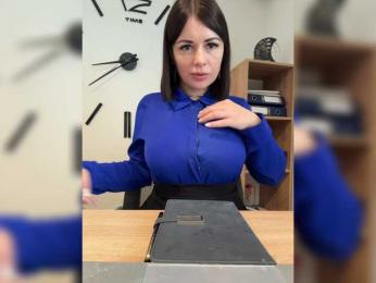 ANNA_Fox — вебкам-модель онлайн на bongacams