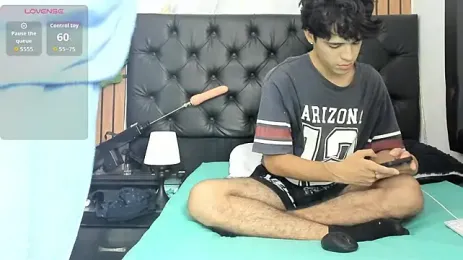 hot_boy_latino — вебкам-модель онлайн на stripchat