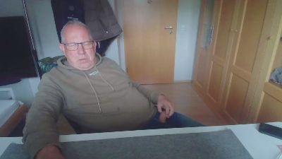 mdevbi — вебкам-модель онлайн на cam4