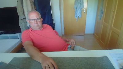 mdevbi — Cam4 stream photo (Jun 2026)