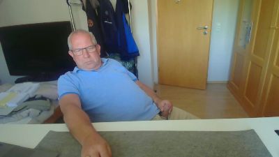 mdevbi — Cam4 stream photo (May 2026)