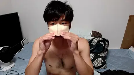 yuu-to-desu — вебкам-модель онлайн на stripchat
