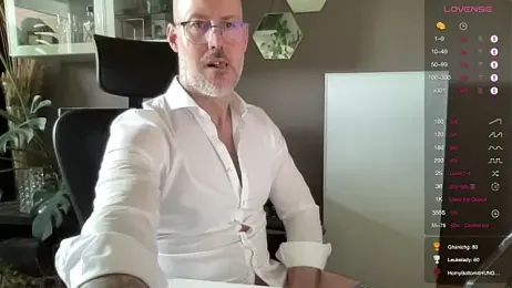 the_new_fit_rubinho — вебкам-модель онлайн на stripchat