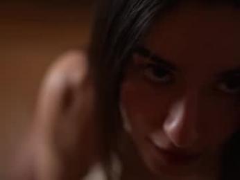 emyii — вебкам-модель онлайн на chaturbate