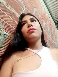 triana-hot18 — Stripchat stream photo (Mar 2026)