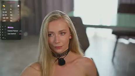 Vika54784 — вебкам-модель онлайн на stripchat