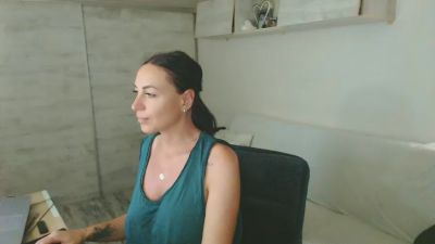 CralaSDream — вебкам-модель онлайн на cam4