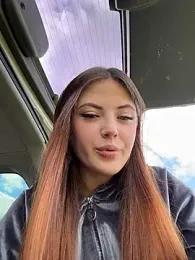 RubyRiot — вебкам-модель онлайн на stripchat