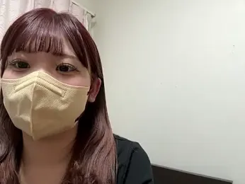 shina_mo_n_ch — вебкам-модель онлайн на stripchat