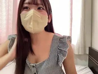 shina_mo_n_ch — вебкам-модель онлайн на stripchat