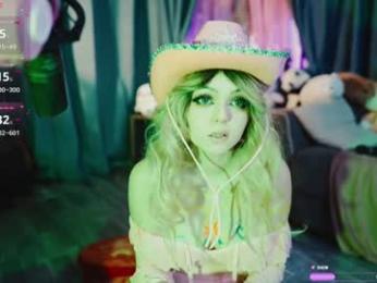 madnessalise — вебкам-модель онлайн на chaturbate