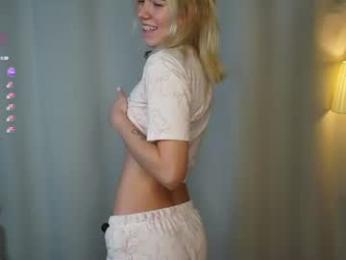 myviolet_rush — Chaturbate stream photo (Jun 2026)