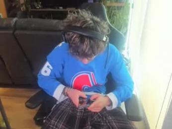 bashful4200 — Chaturbate stream photo (Mar 2026)