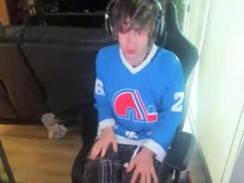 bashful4200 — вебкам-модель онлайн на chaturbate