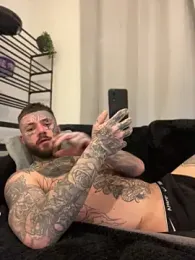 magicmichaell — вебкам-модель онлайн на stripchat