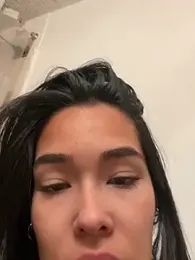 Alexsa_V — Stripchat stream photo (Apr 2025)