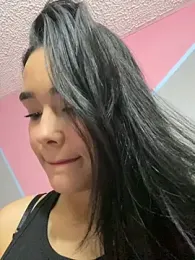 Alexsa_V — Stripchat stream photo (Apr 2025)