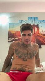 Chrisdov — вебкам-модель онлайн на cam4