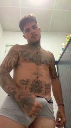 Chrisdov — вебкам-модель онлайн на cam4