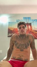 Chrisdov — вебкам-модель онлайн на cam4