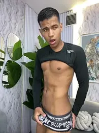 Noah_sexhotty — stripchat