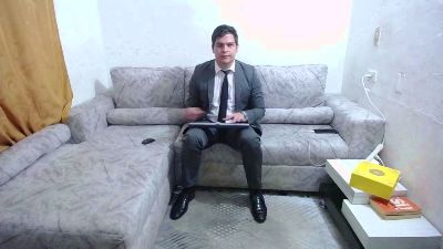 Smarty_Biz — вебкам-модель онлайн на cam4